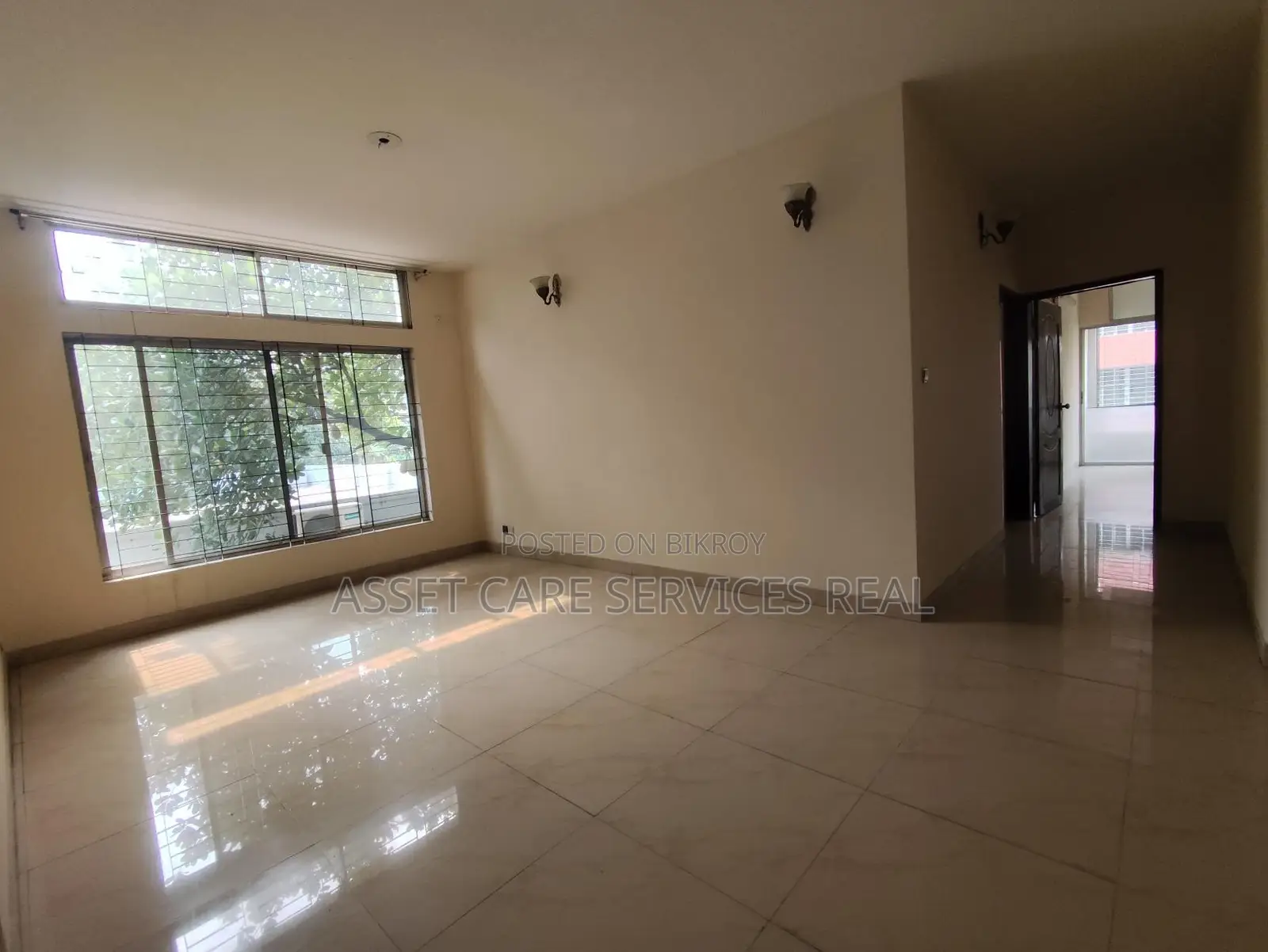 2600-Sqft Office Space Rent Baridhara Diplomatic Zone