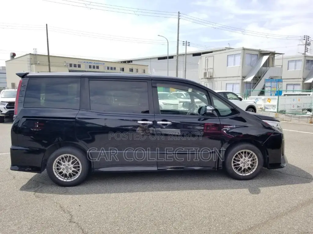 Toyota Noah SI WXB 2021