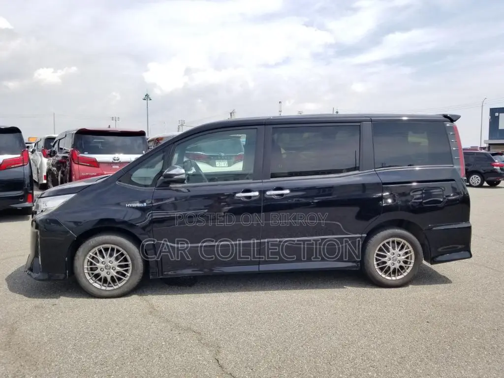 Toyota Noah SI WXB 2021