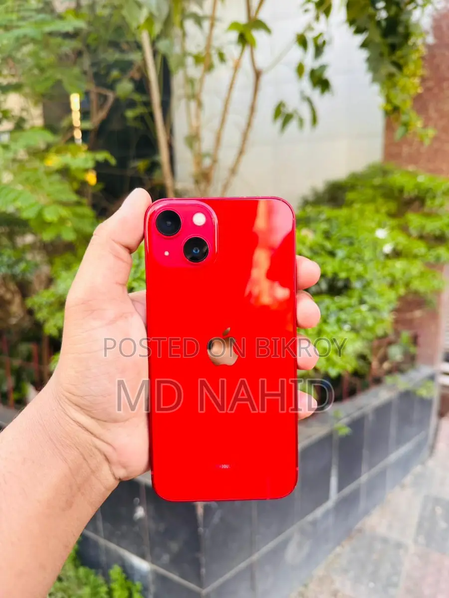 Apple iPhone 13 . (Used)