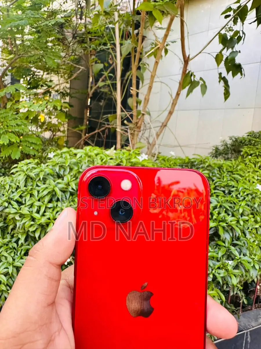 Apple iPhone 13 . (Used)