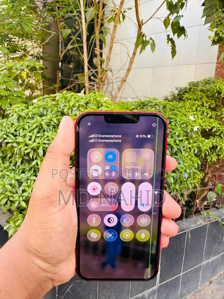 Apple iPhone 13 . (Used)