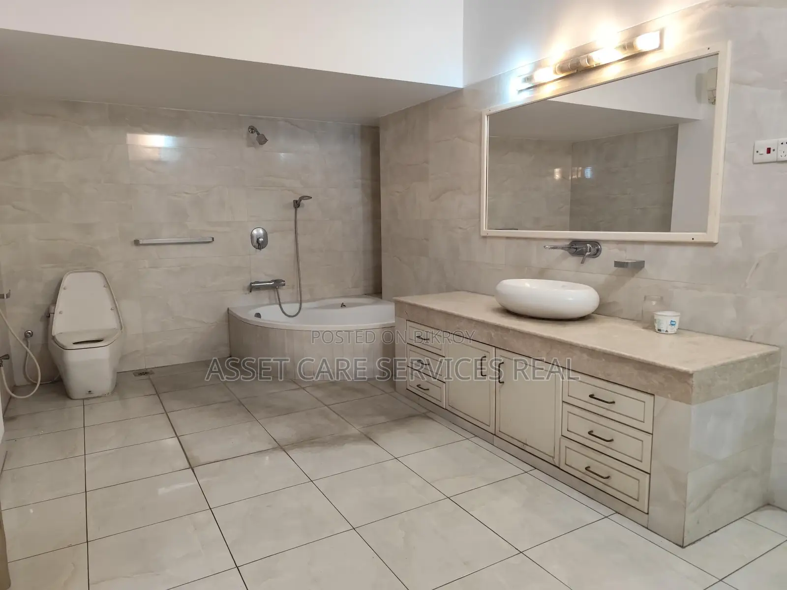 3-Bed Semi-Furnished Luxury Cozy Apartment for Rent in Banani