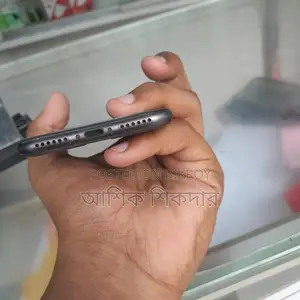 Apple iPhone 8 . (Used)