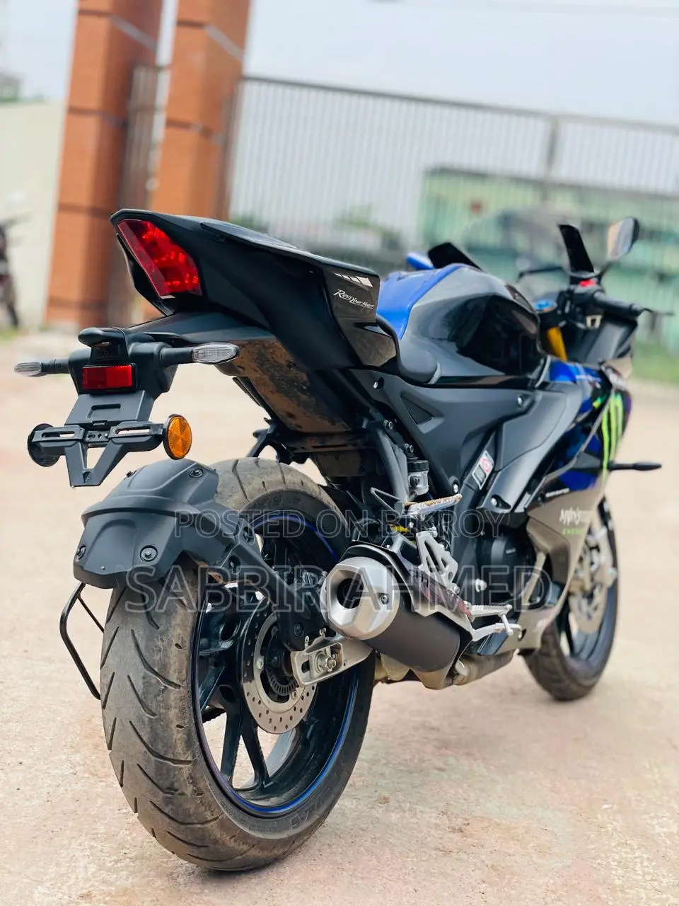 Yamaha R15M BS7 Monster 2025