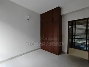 Gorgeous 2400 Sqft 3 Bed Un-Furnished Apartment For Rent In Gulshan