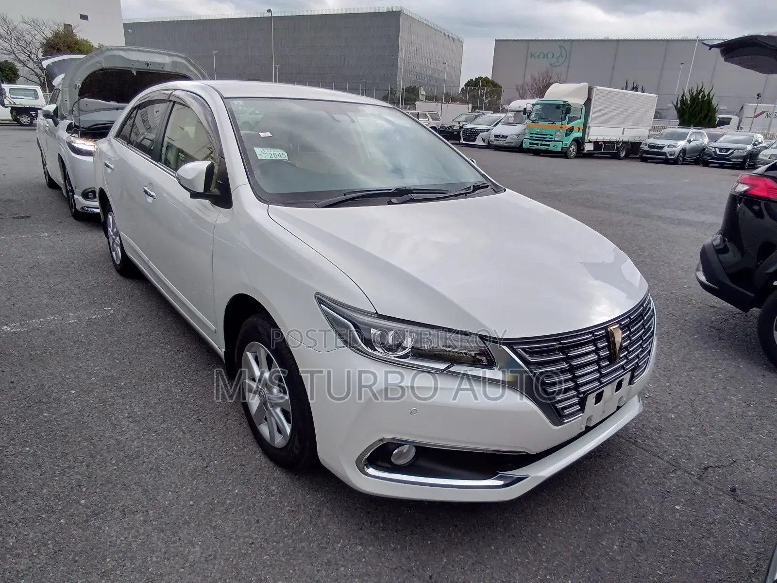 Toyota Premio F-EX 2020