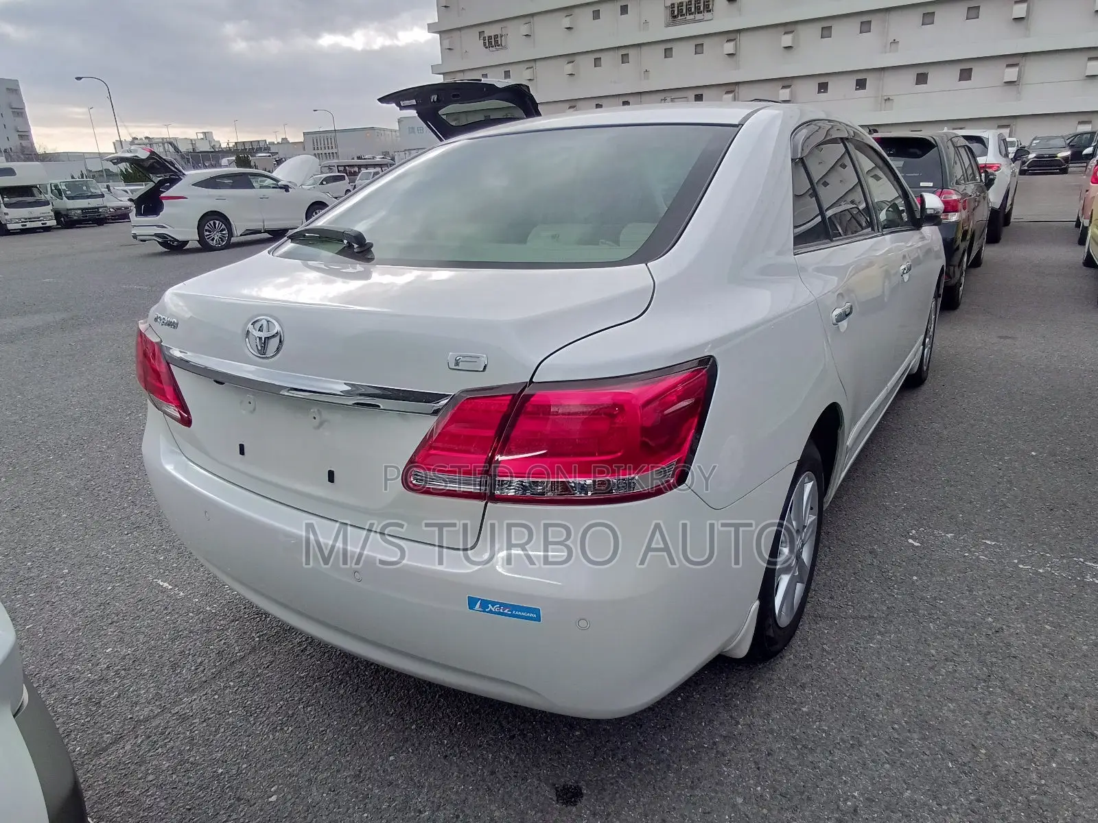 Toyota Premio F-EX 2020