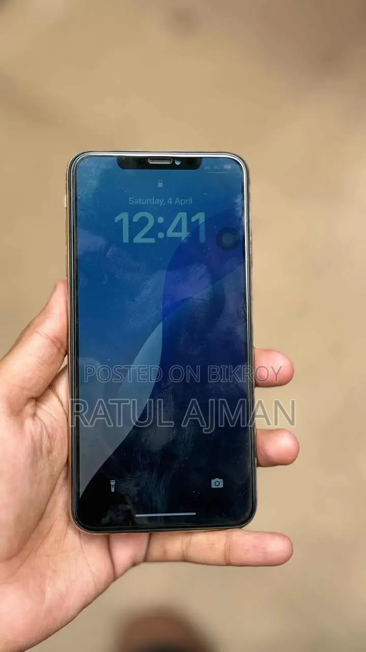 Apple iPhone XS Max (Used)