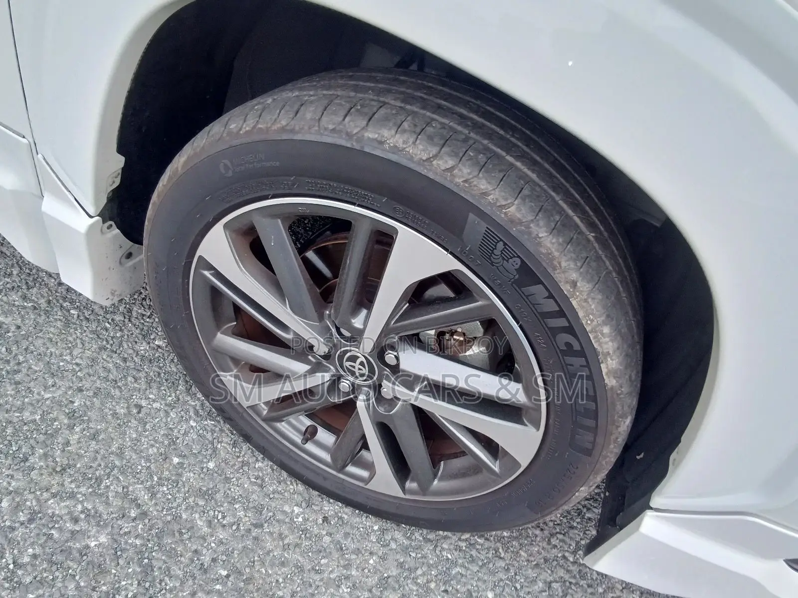 Toyota Corolla Cross Z Pearl Full Option 2024