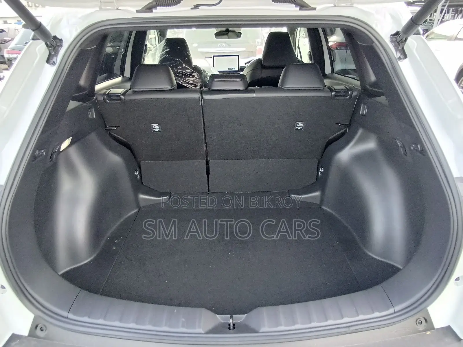 Toyota Corolla Cross Z Pearl Full Option 2024
