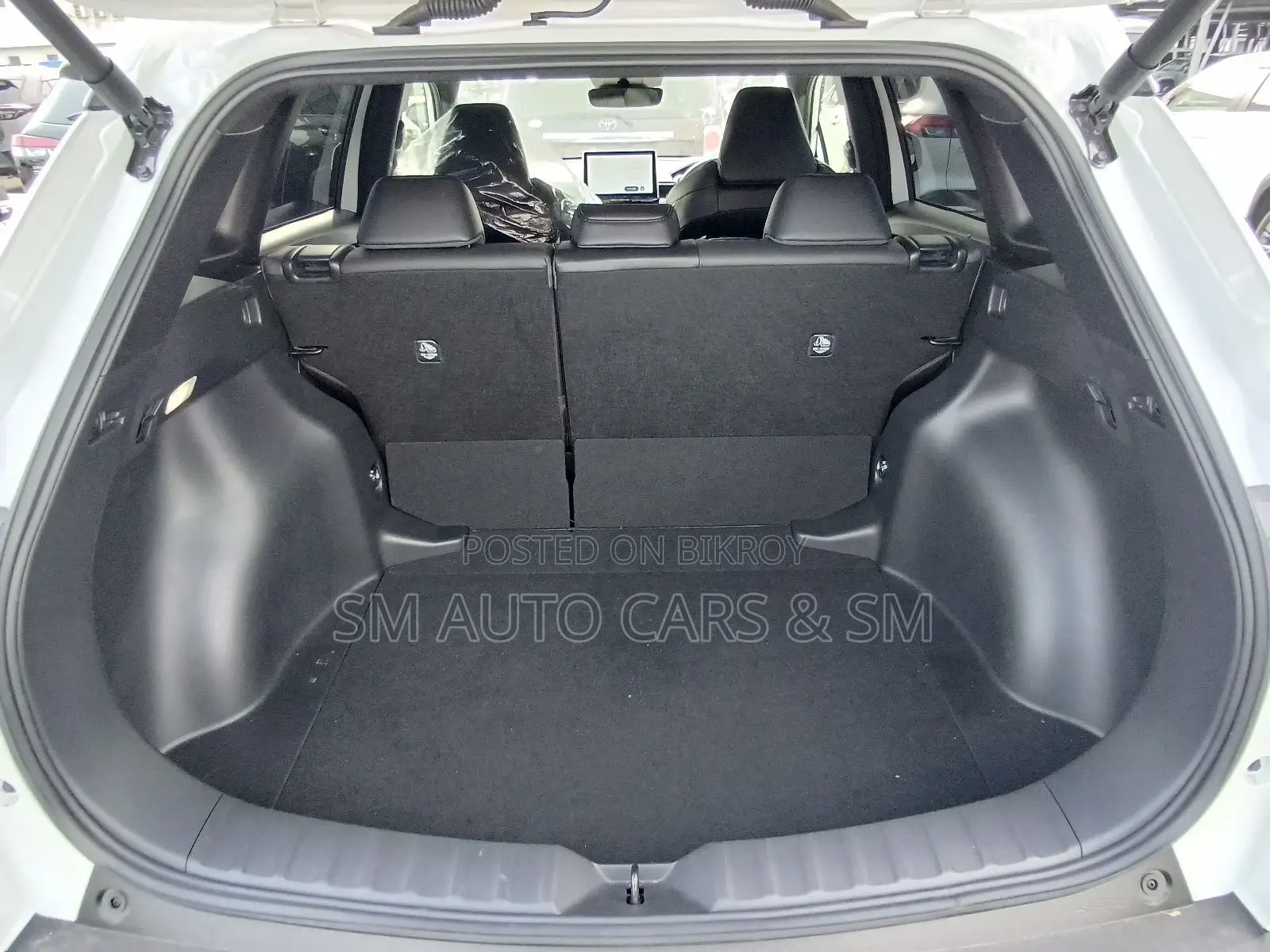 Toyota Corolla Cross Z Pearl Full Option 2024
