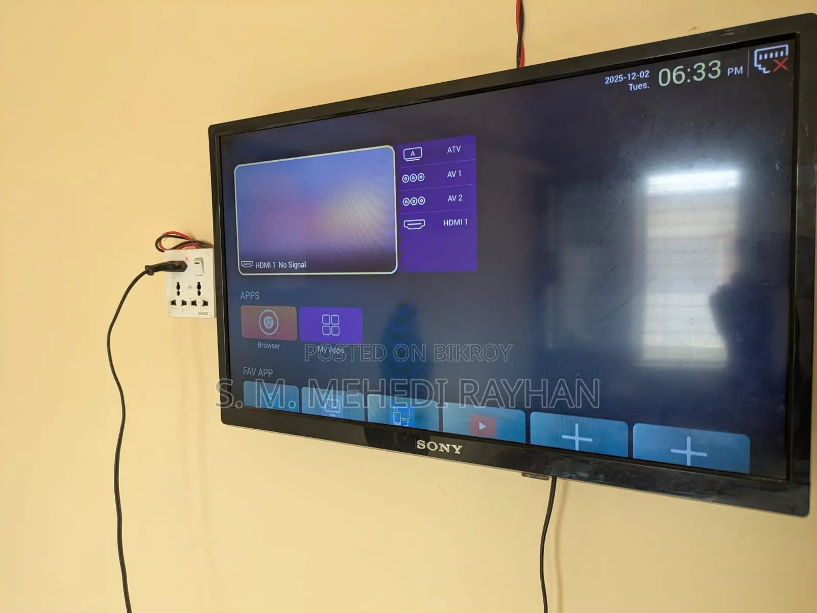 Sony 24” Smart TV Used - Excellent Condition
