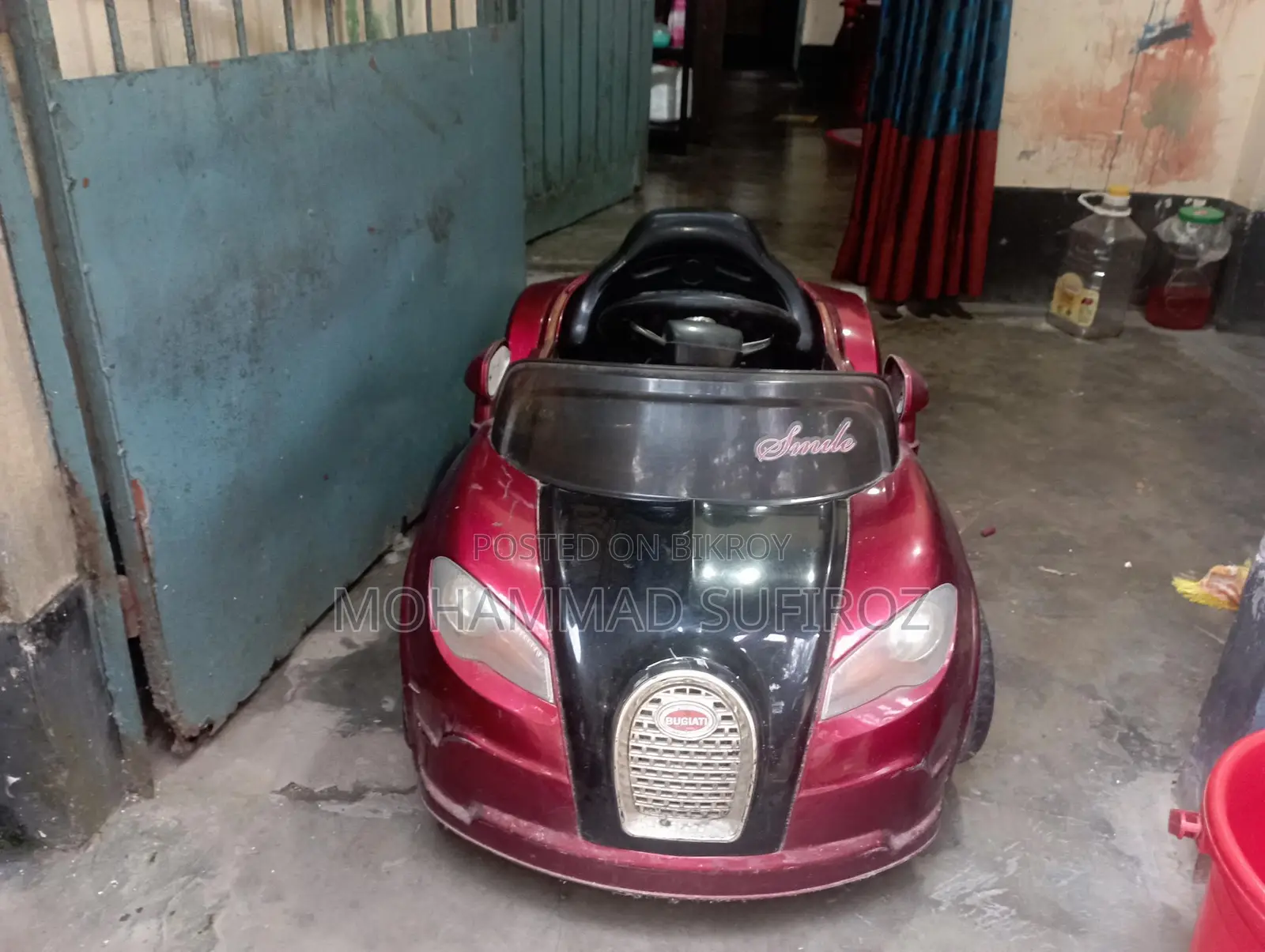 Large Kids' Car (Not a small remote car, please read details before messaging)