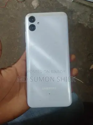 Samsung Galaxy A04e ৩জিবি র‍্যাম ৩২জিবি রম (ব্যবহৃত)