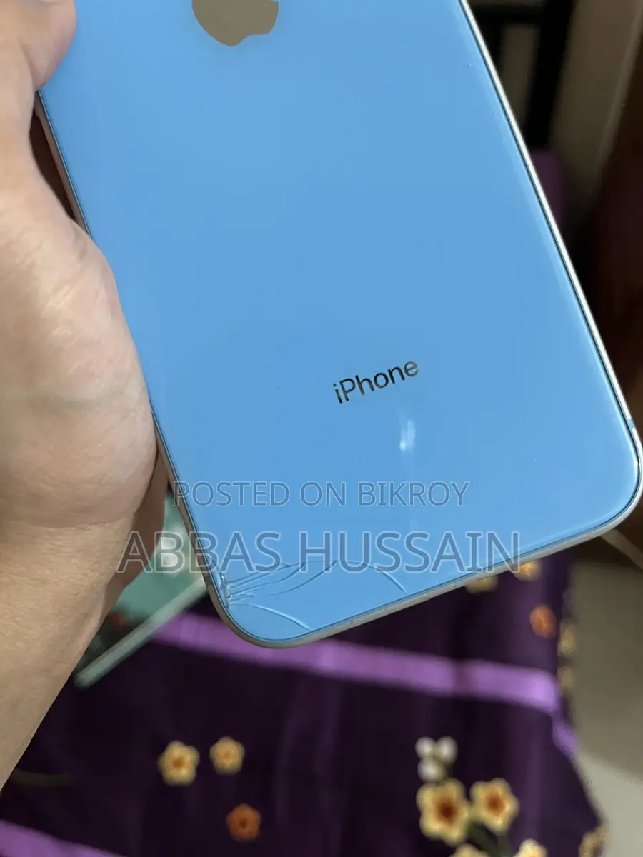 Apple iPhone XR 128 GB (Used)