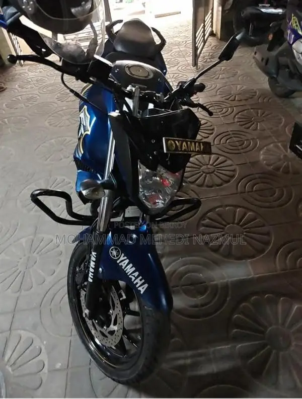 Yamaha FZs V2 . 2022