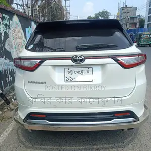 Toyota Harrier Advance Premium 2019
