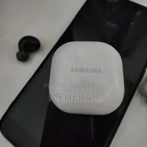 Galaxy Buds2 হেডফোন বিক্রির জন্য