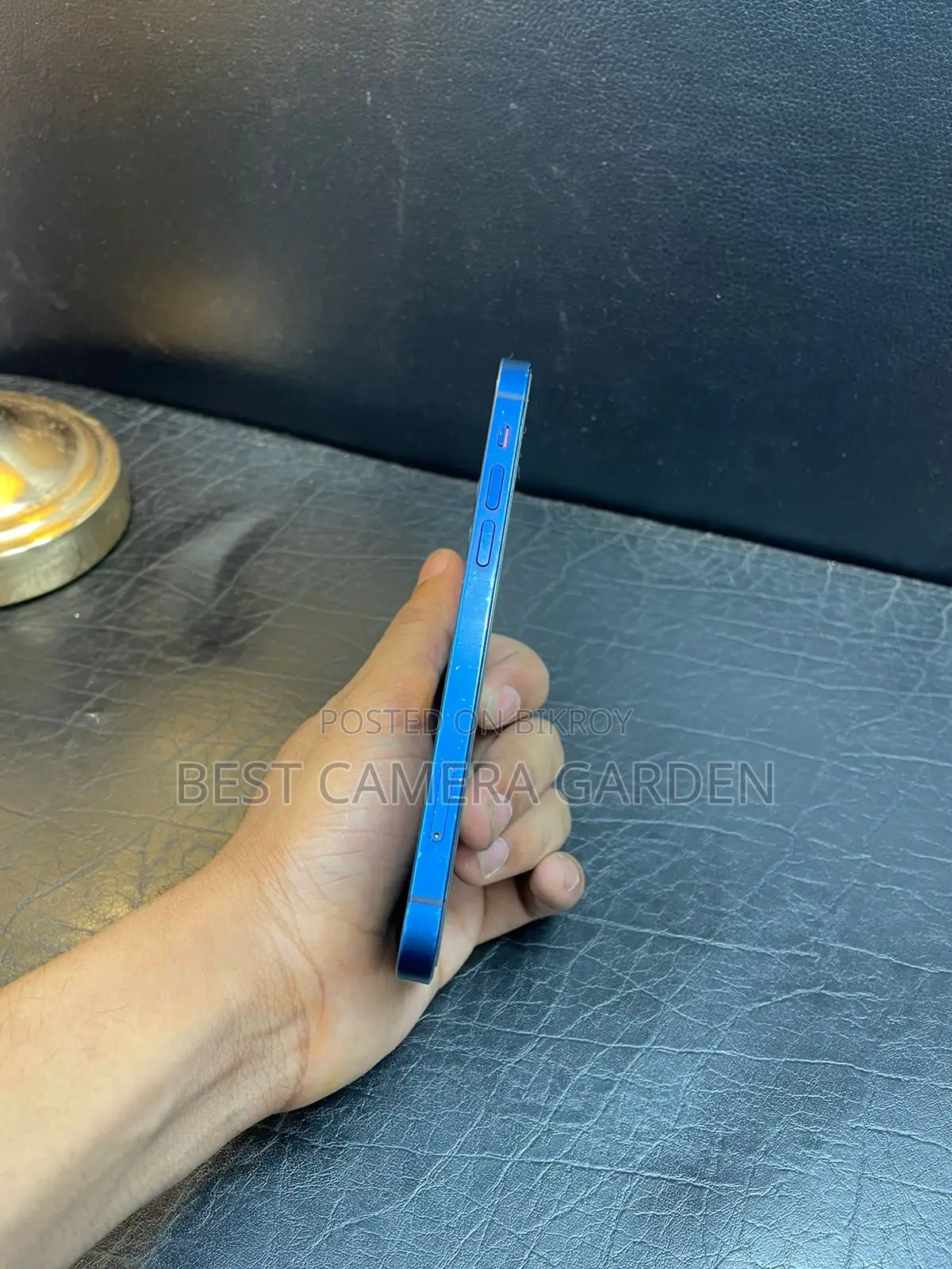Apple iPhone 12 (Used)