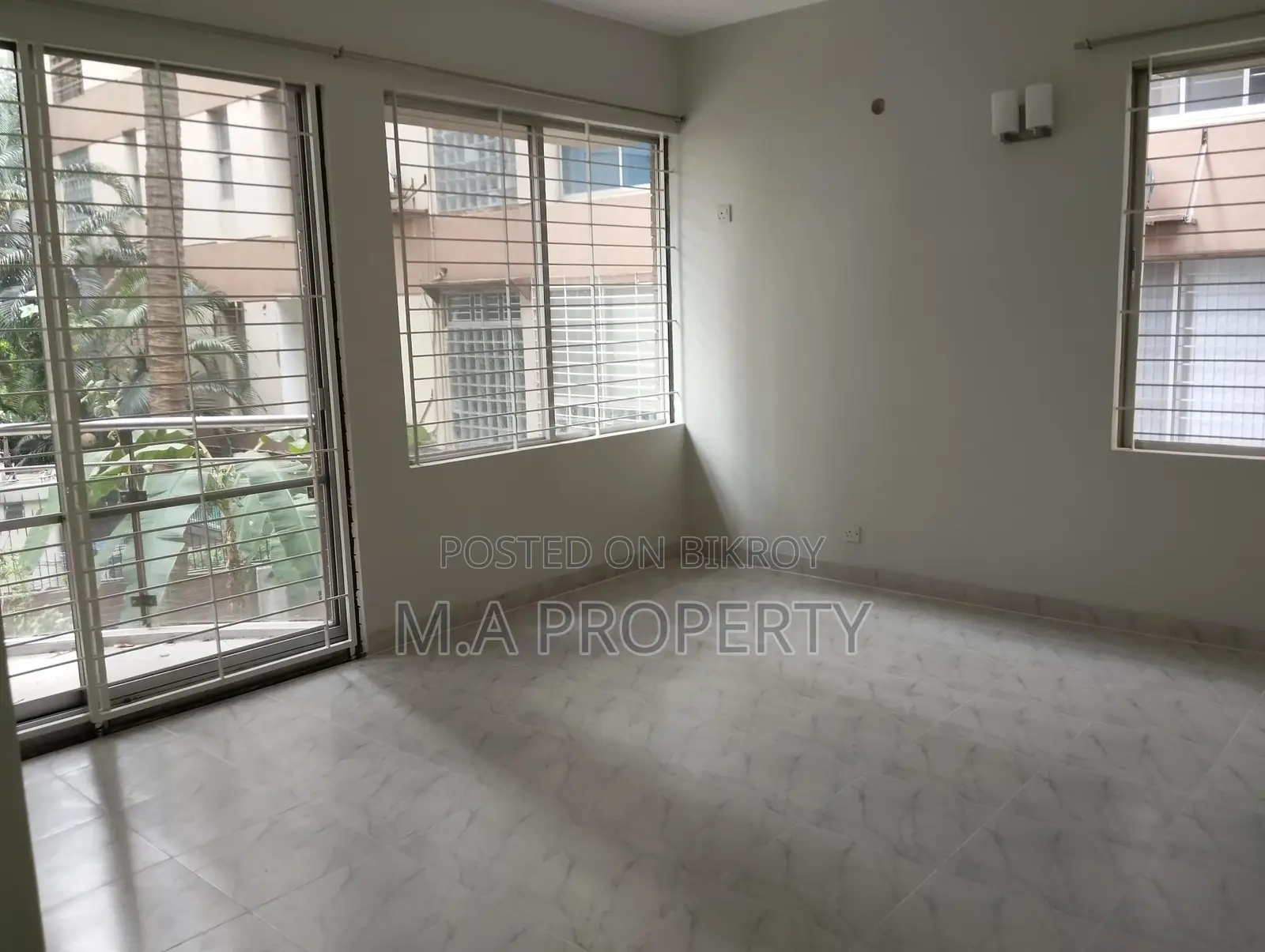 GOOD QUALITY UNFURNISHED FLAT RENT IN GULSHAN 2