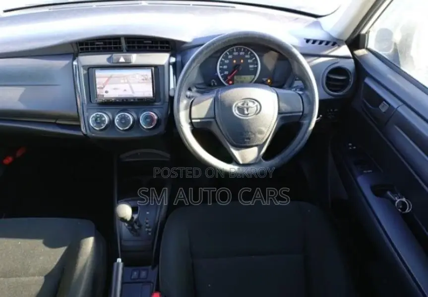 Toyota Axio Non Hybrid EX White 2022
