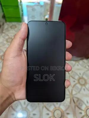 Samsung Galaxy S22 (Used)