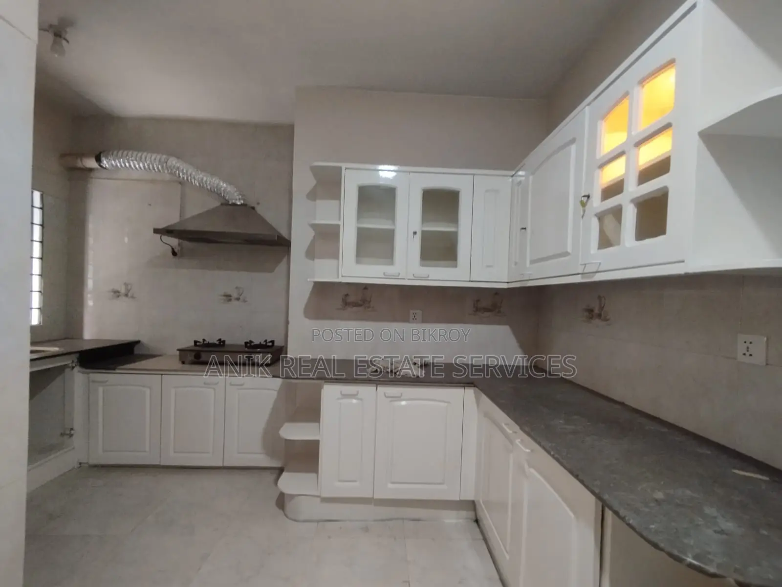 Good Quality 3 Bedroom Un Farnised Flat Rent At Gulshan 2