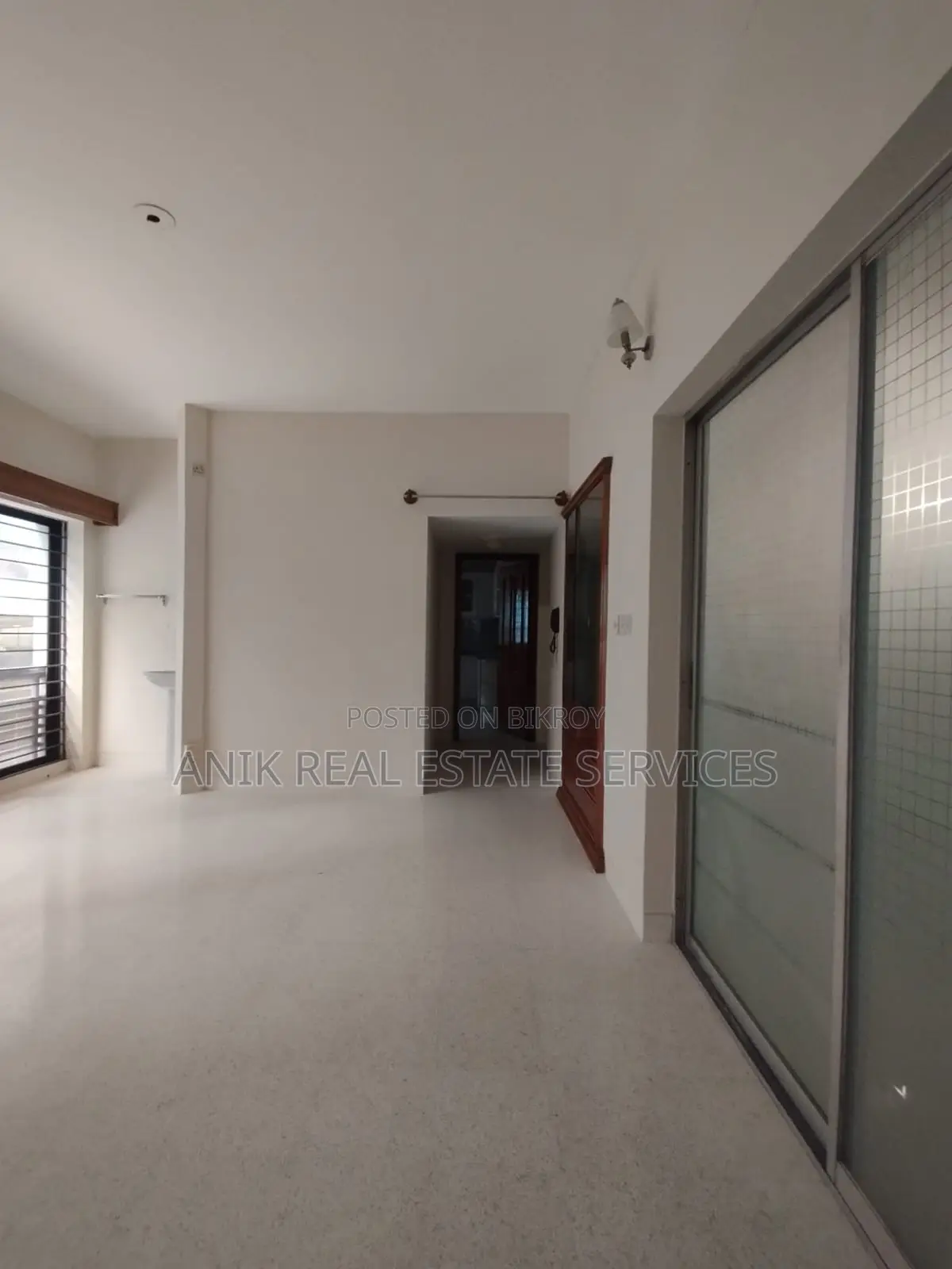 Good Quality 3 Bedroom Un Farnised Flat Rent At Gulshan 2