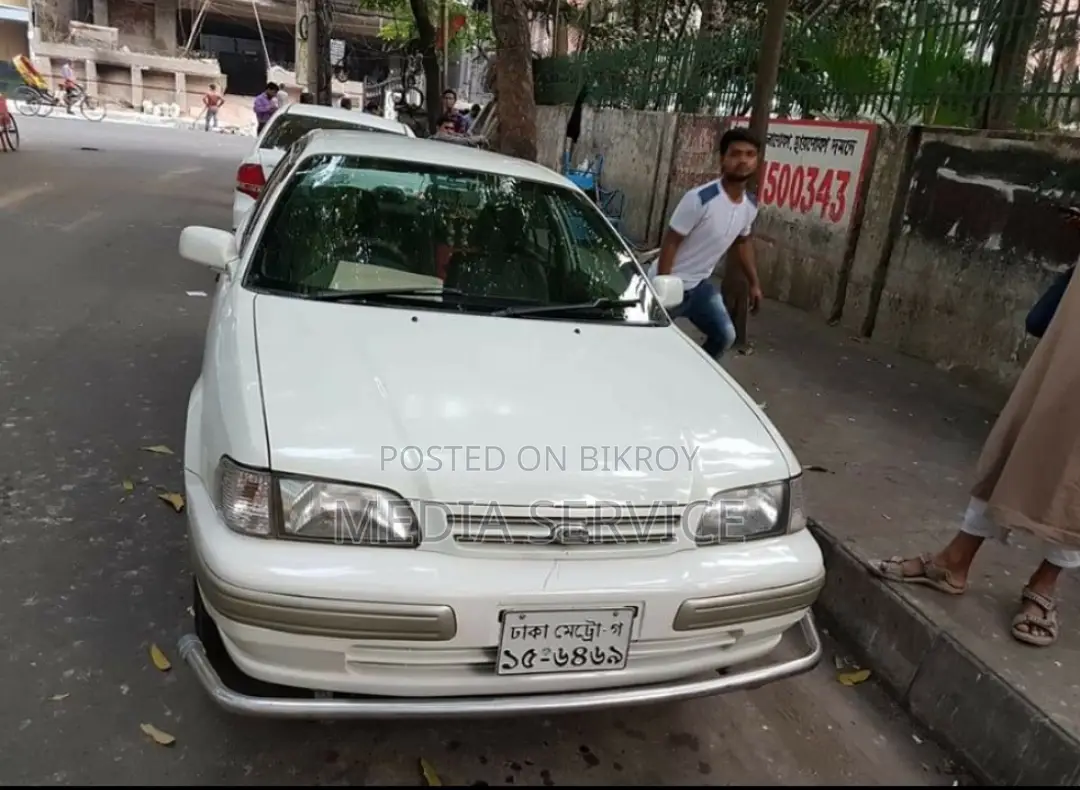 Toyota Corsa . 1997