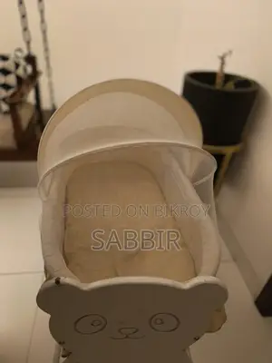 Baby Swinging Cot