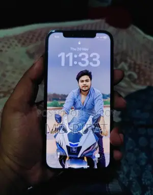 Apple iPhone 12 (Used)