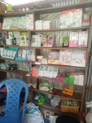 ফোন সার্ভিসিং মালামাল ও দোকান বিক্রি হবে