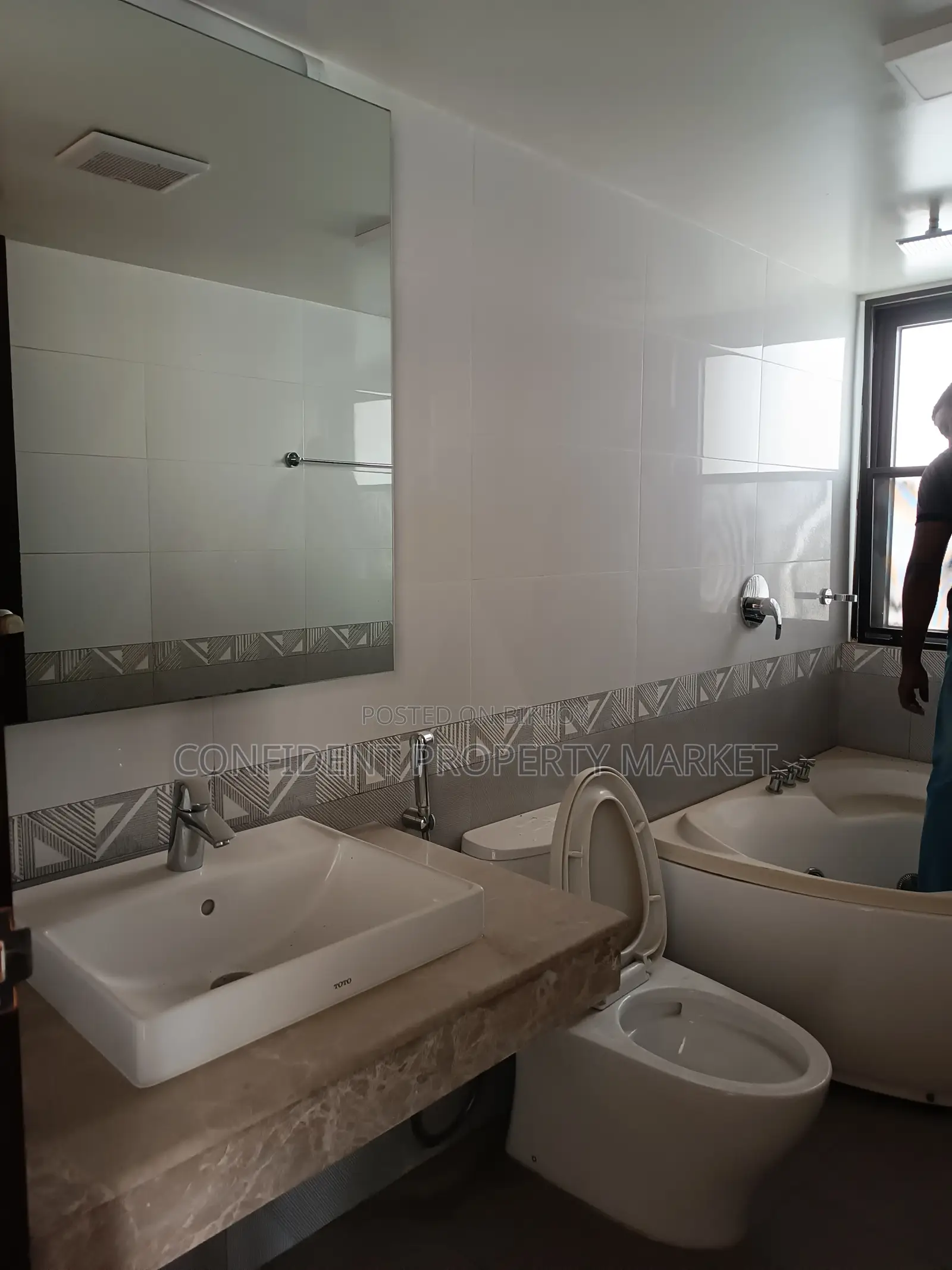 Semi Furnished Flat Rent