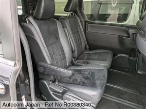 Toyota Esquire GI Premium 2020