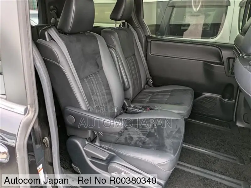 Toyota Esquire GI Premium 2020