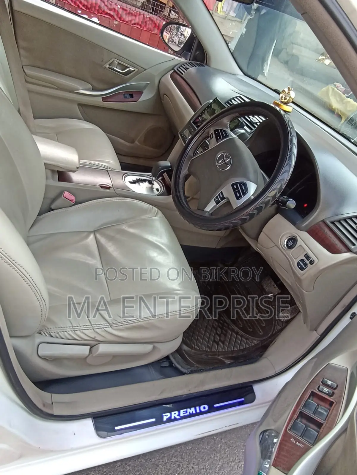 Toyota Premio G Superior 2012