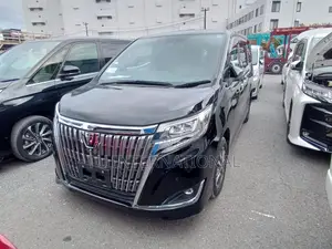 Toyota Esquire GI NON HV & SUNROOF 2020