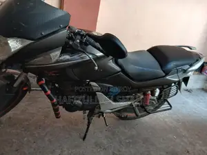 Hero CBZ Xtrem 2012