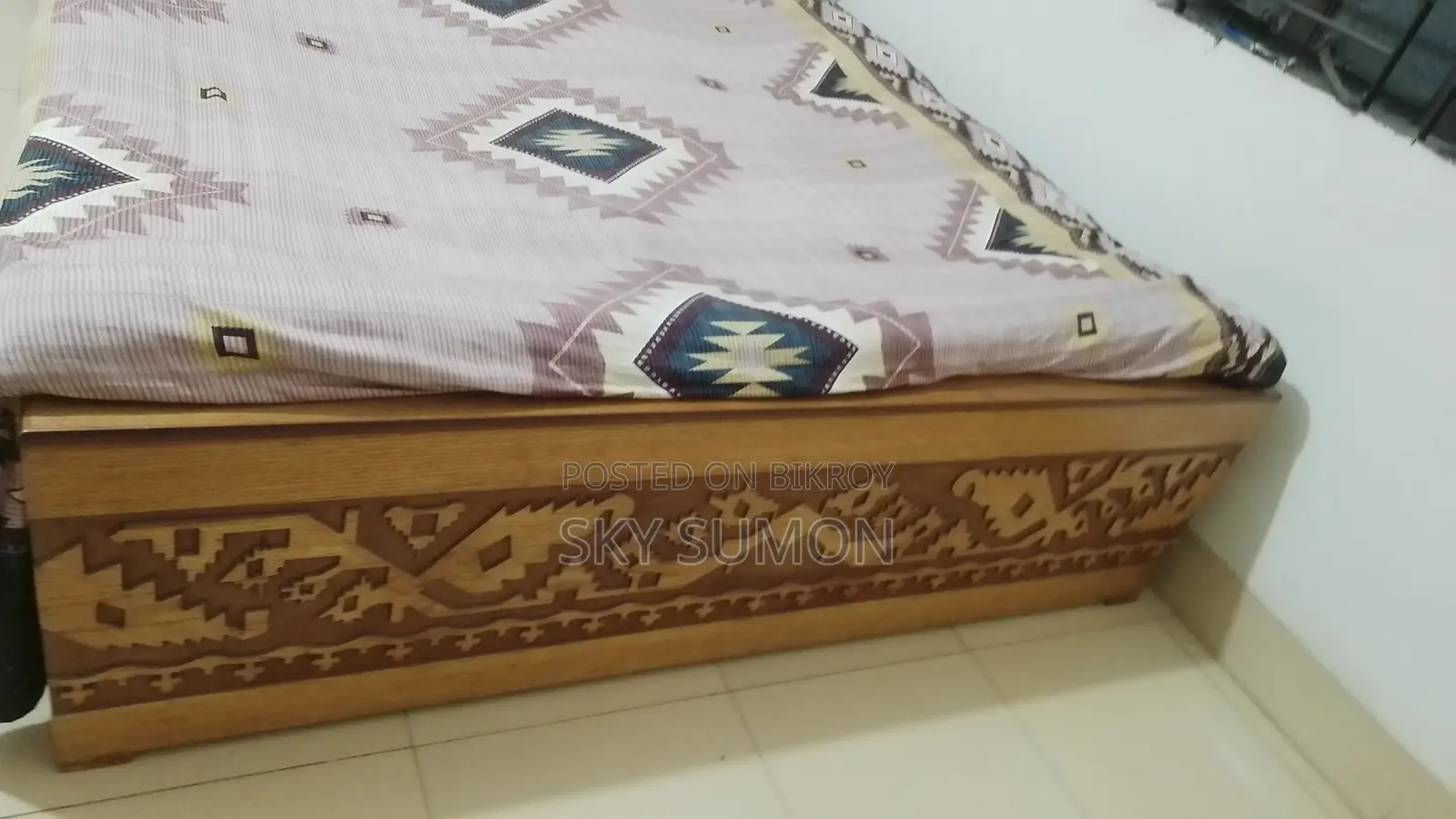 বেড এবং ১টি তোশক
