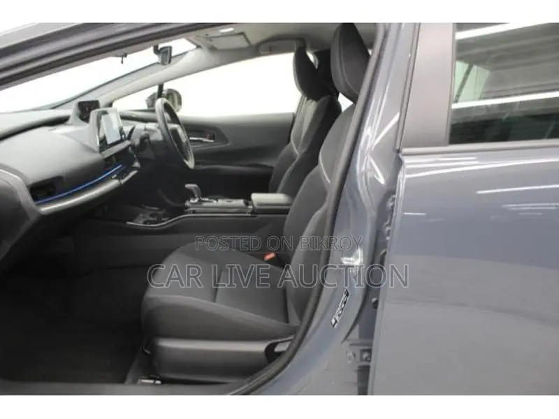 Toyota Prius U 2023