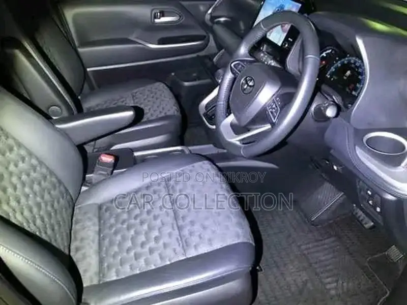 Toyota Voxy SZ, PEARL ARO KIT 2023