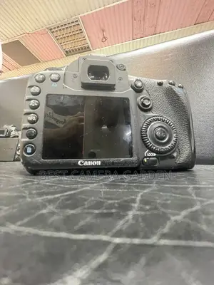 Canon 7D with 75-300mm Lens (Full Package) – For Sale