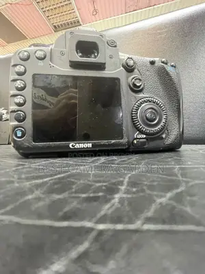 Canon 7D with 75-300mm Lens (Full Package) – For Sale