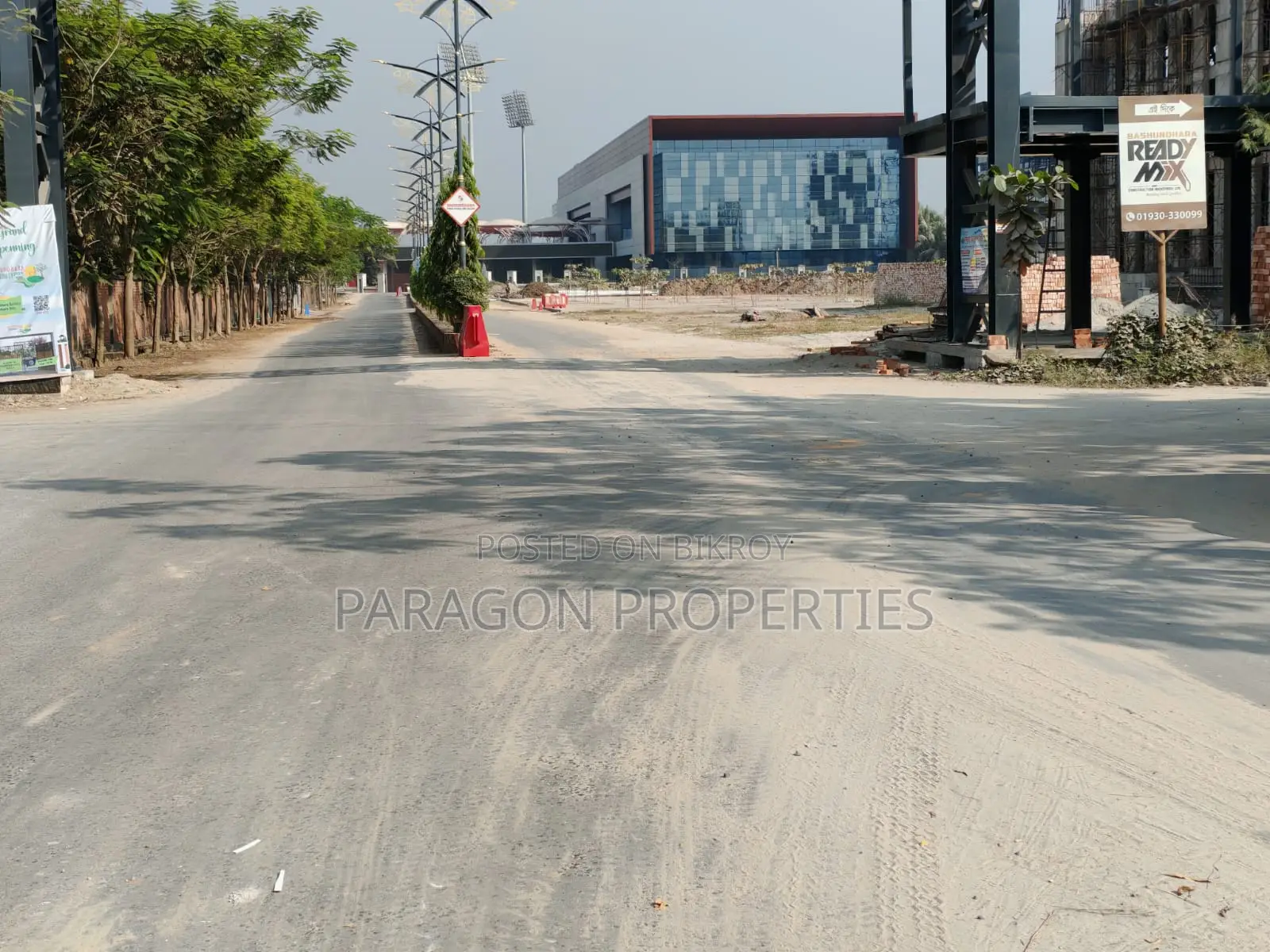 ৩০০ ফিট এক্সপ্রেসওয়ের খুব কাছে এম ব্লকে ৪ কাঠার প্লট বিক্রয় হবে