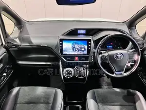 Toyota Voxy Hybrid ZS-KERAMIKE 2 2021