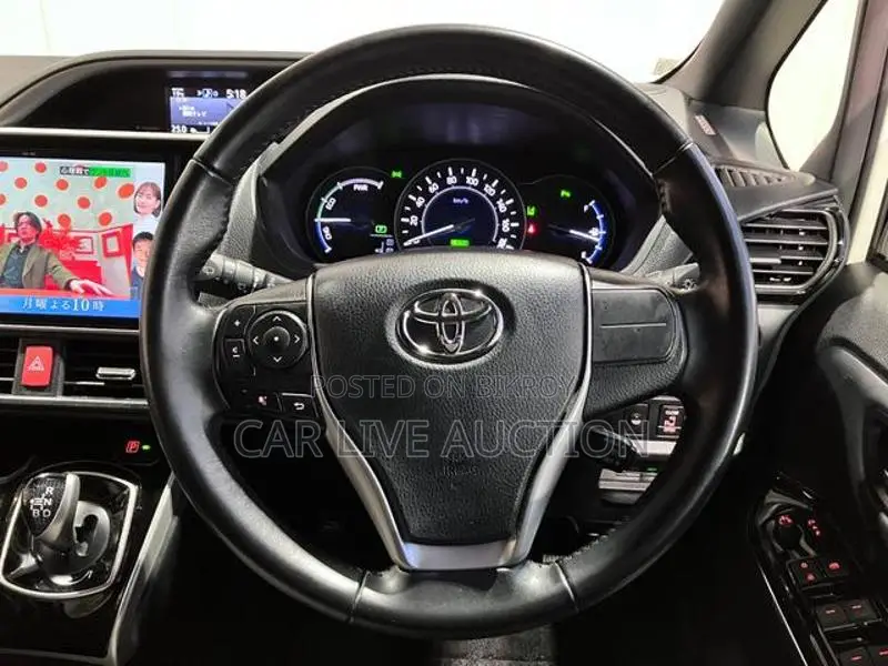 Toyota Voxy Hybrid ZS-KERAMIKE 2 2021