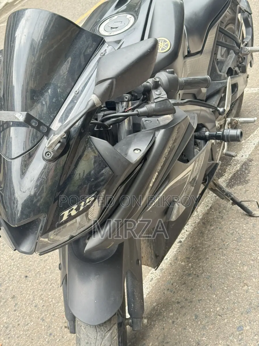 Yamaha R15 . 2021