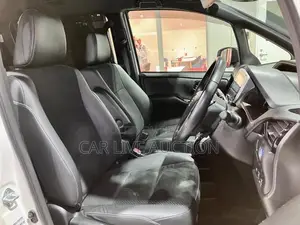 Toyota Voxy Hybrid ZS-KERAMIKE 2 2021