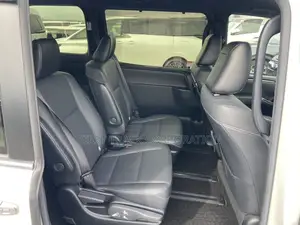 Toyota Esquire GI Leather 2020